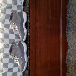 AIR JORDAN 11 RETRO Size 8.5